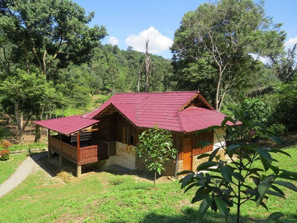 Batu Kapal Jungle Houses Berastagi Exterior foto